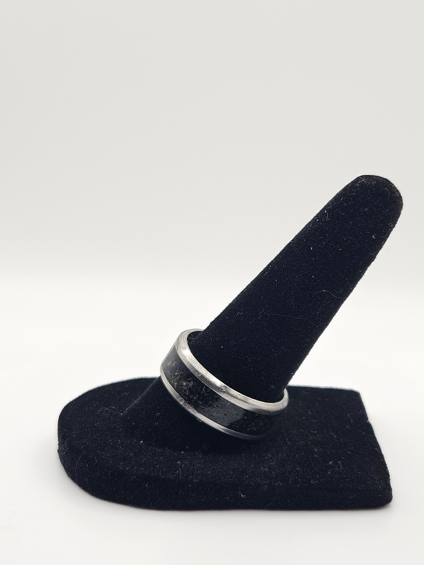 Black Turmaline & Rose Quartz Stainless Steel Ring Sizes 7 - 12 8mm width